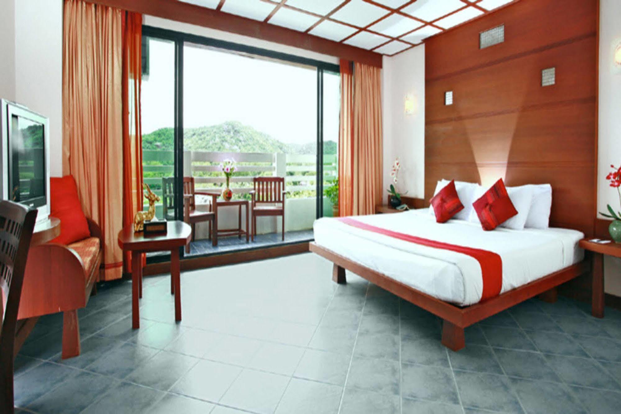 Hua Hin Loft Hotel Екстериор снимка